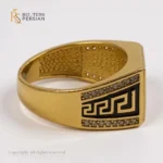 Inel bărbătesc Royal din aur galben, decorat cu email colorat și pietre zirconiu