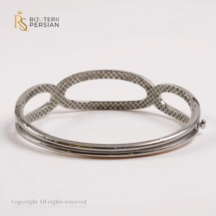 Brățara fixă modernă din aur alb, ideală pentru stiluri elegante