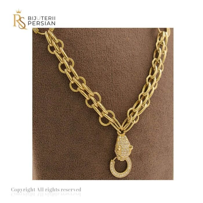 Lănțișor statement din aur galben cu lanț dublu și pandantiv strălucitor – bijuterie impunătoare pentru femei elegante.