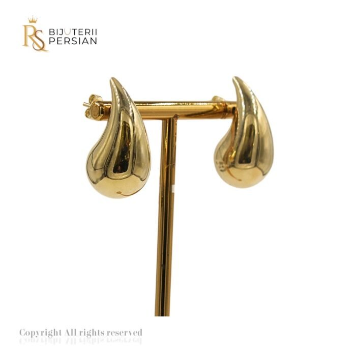 Cercei în formă de picătură din aur galben lucios, design elegant și modern pentru orice ocazie.