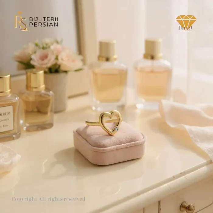Inel în formă de inimă din aur galben cu diamant certificat IGI – model fin și romantic