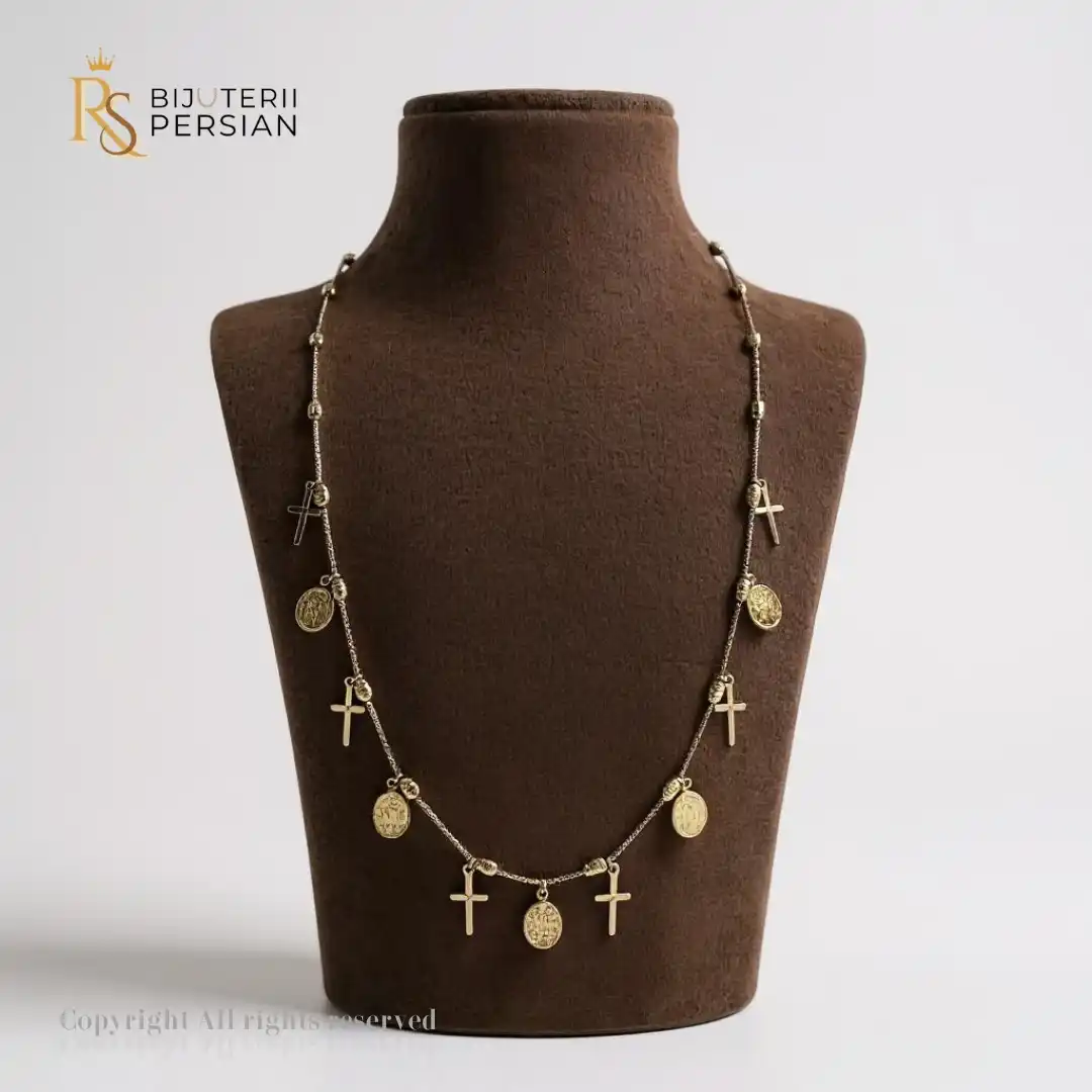 Lănțișor din Aur Galben de 14K cu Crucile și Medalioane Design cu Însemnătate (1) Lanț din aur galben de 14K cu cruciulițe și medalioane decorative - bijuterie elegantă simbolică