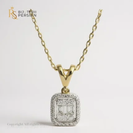 Pandantiv pătrat cu diamante naturale și lanț din aur galben 14K