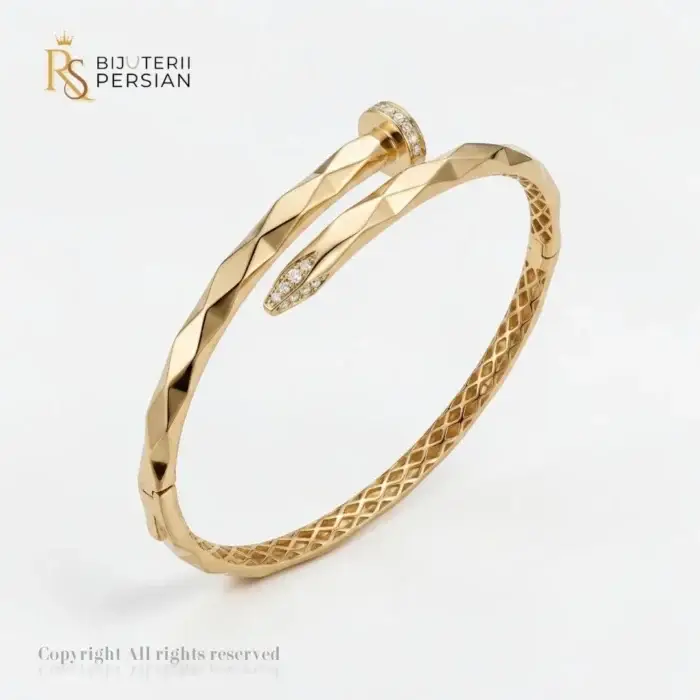 Brățară fixă aur din aur galben model rigid cu textură diamantată – vedere din profil