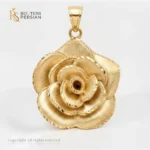 Pandantiv din aur galben 14K forma de trandafir sculptat 3D cu anou lucios