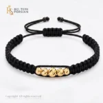 Bratara aur galben cu snur si bile din aur 14K cu cinci bile gravate diamantat montate pe impletitura macrame neagra