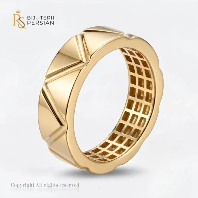 Inel aur galben lat cu segmente triunghiulare geometrice din aur 14K fara pietre cu profil tridimensional polizat