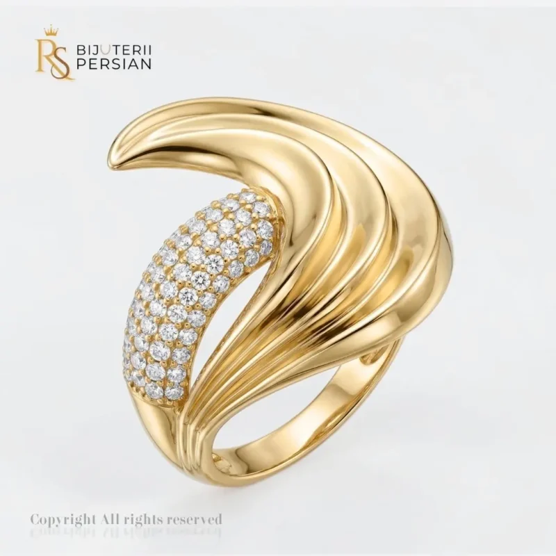 Inel aur galben valuri sculpturale din aur 14K cu linii ondulate polizate si banda pavata cu zirconiu