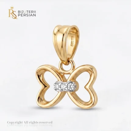 Pandantiv aur fluture cu zirconiu din aur 14K cu aripi stilizate din inimi si trei cristale stralucitoare