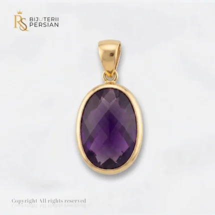 Pandantiv aur galben piatra ovala violet zirconiu din aur 14K cu taietura facetata si rama bezel polizata la luciu oglinda